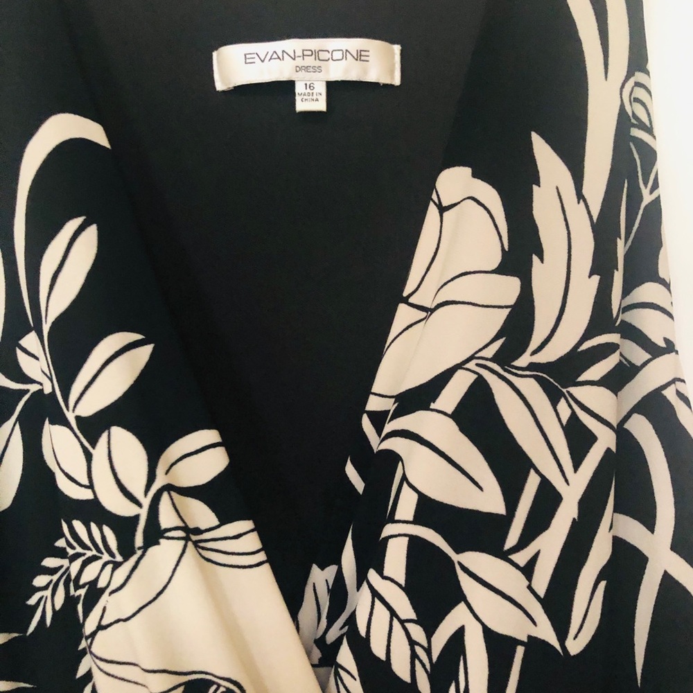 Evan Picone Black Dress with Cream Floral Print - Picture 3 of 4